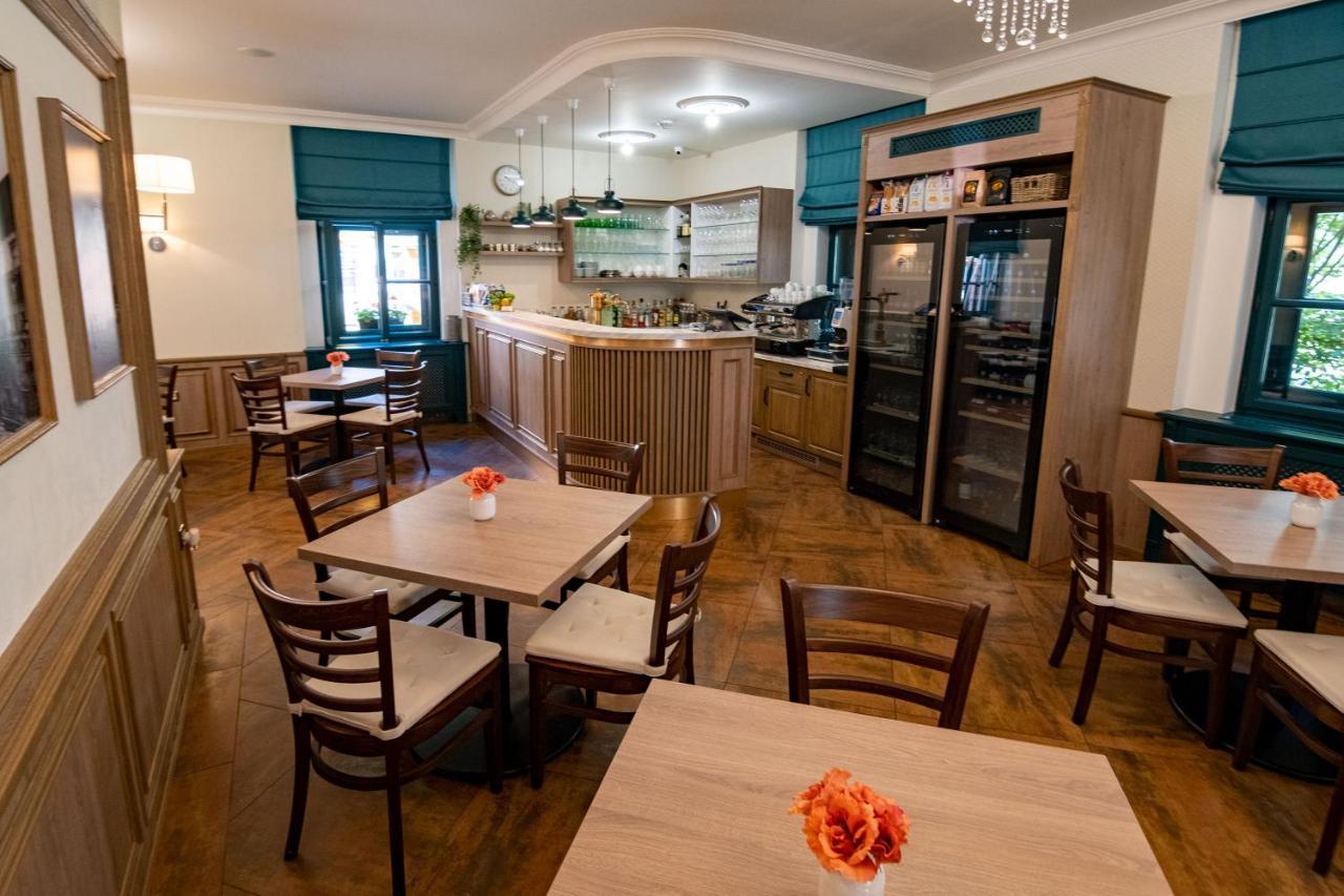 Penzion Elux Břeclav Exterior foto