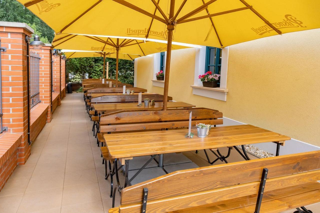 Penzion Elux Břeclav Exterior foto